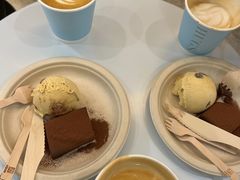-HUGS coffee(东区店)