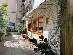 -懒鱼时光馆(沙坪坝店)