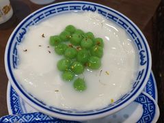 青团冰豆花-蟹上黄·蟹黄面·江南糖水(人民广场店)
