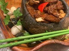 石锅牛仔骨-梧桐北京烤鸭·铜锅涮肉(海岸城店)