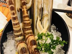 -鲜入围煮花胶鸡海鲜火锅