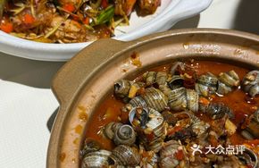 Spicy Sucking Snail and Chicken Feet