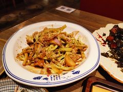 -童年小筑餐厅(申花路店)