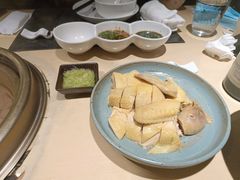 -余欢领鲜火锅(新街口店)