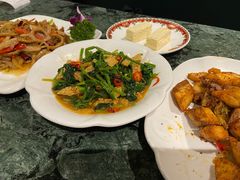 风味馕炒肉-东方亚克西餐厅(西康路店)