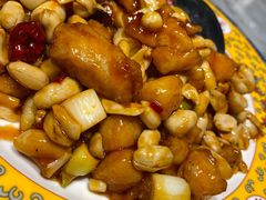 精品宫保鸡丁-天外天烤鸭店(八角店)