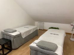 -佳医堂·小儿推拿·产后康复·脊柱养护(新华联家园店)