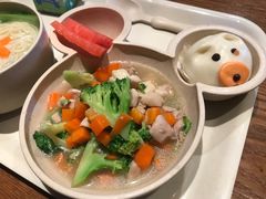 宝宝餐-云海肴·汽锅鸡·云南菜(天山百盛优客店)