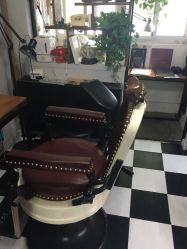 -Black Tattoo Studio