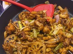 -椒行天下·干锅·牛蛙(万宝店)