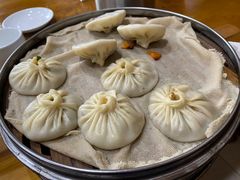 茴香大肉灌汤包-东京包子楼(政七街店)