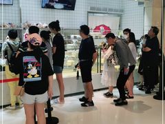 -白玉兰食品甜凤店(合生汇店)