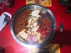 -谭鸭血老火锅(万象九宜城店)