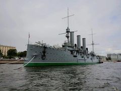 -阿芙乐尔号巡洋舰