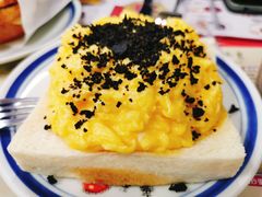 黑松露炒蛋多士-華人 華星冰室(氹仔 店)