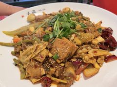 -拿渡·水煮鱼麻辣香锅(王府井奥莱·香江小镇店)