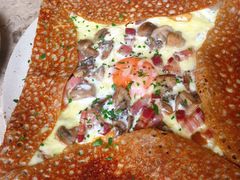 鸡蛋蘑菇熏肉荞麦可丽饼-RAC BAR(安福路店)