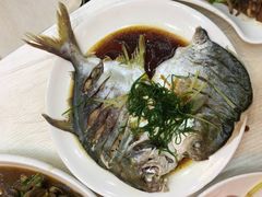 -覃记海鲜美食餐厅