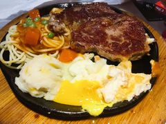 -豪客来牛排(中央花苑店)