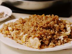 隔壁桌的炒饭-大槐树烤肉馆