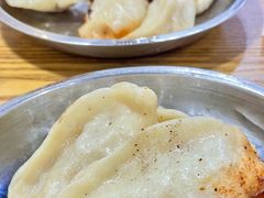 -黄阿姨锅贴大王(万航渡路店)