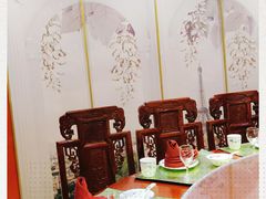 包厢-那家老院子东北菜·饺子·小鸡炖蘑菇(艳华街店)
