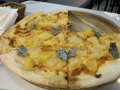 夏威夷水果披萨-萨卡屋亲子乐园·餐厅(龙山万物工场店)