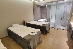 -香港倾城国际·美容美体中心