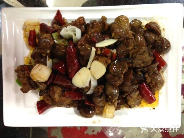 天羽烤乳鸽店爆炒鸽杂图片