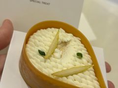 -VERIE BAKEHOUSE