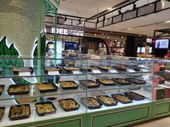 面包甜点陈列柜-上海哈尔滨食品厂(合生汇店)