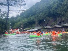 -安吉龙王山峡谷漂流