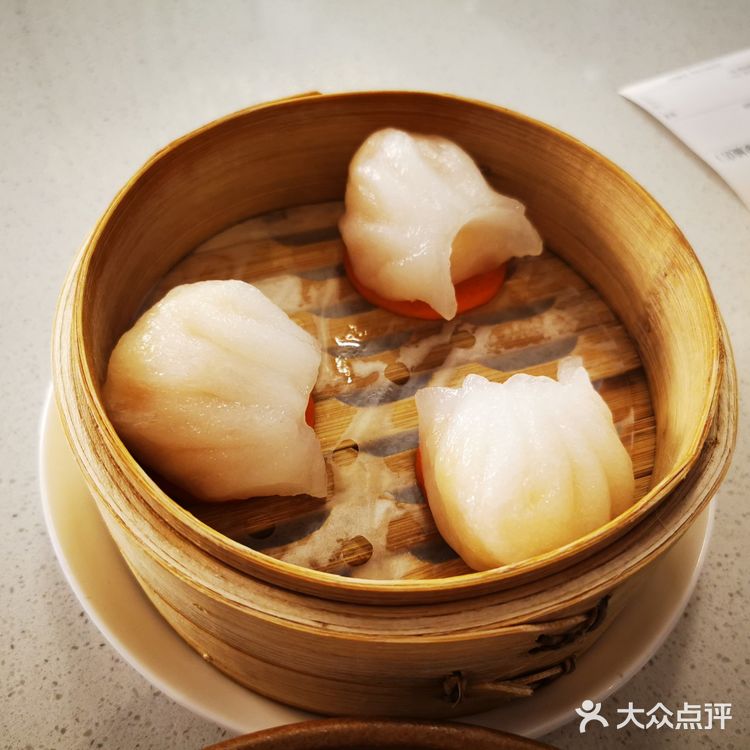 觉得他们家的虾饺好好吃，一个人吃份量足够