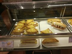 -皇冠 · 玛莉奥(丽江店)