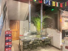 大堂-小财盆地桌烤肉