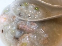 皮蛋瘦肉粥-玖鲜小笼(中山广场店)
