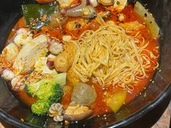 -万记麻辣烫国展总店