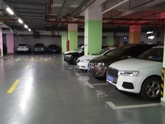-虹梅国际广场-地下停车场