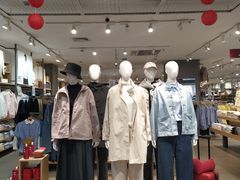 -优衣库(上海虹口龙之梦店)