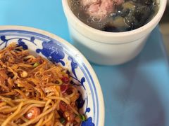 皮蛋肉饼汤-小罗子汤店(大士院总店)