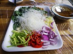 -官塘陈记鱼生·潮汕砂锅粥·牛肉火锅(潮枫路总店)