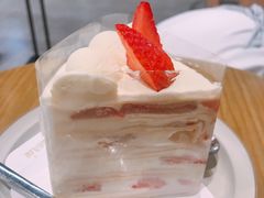 草莓千层-安上烘焙 ENCHANTE(世纪汇店)