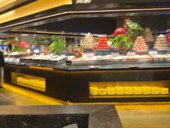 -钱小奴海鲜自助黑金店(杭州滨江龙湖店)