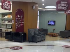 -雅悦齿科(顾村公园店)