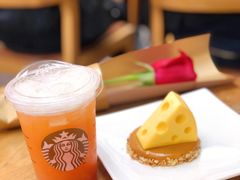 芝士咸蛋黄蛋糕-星巴克(广州中华广场B1层店)