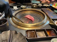 -铭牛烧肉·和牛海鲜自助(高新月牙湖店)