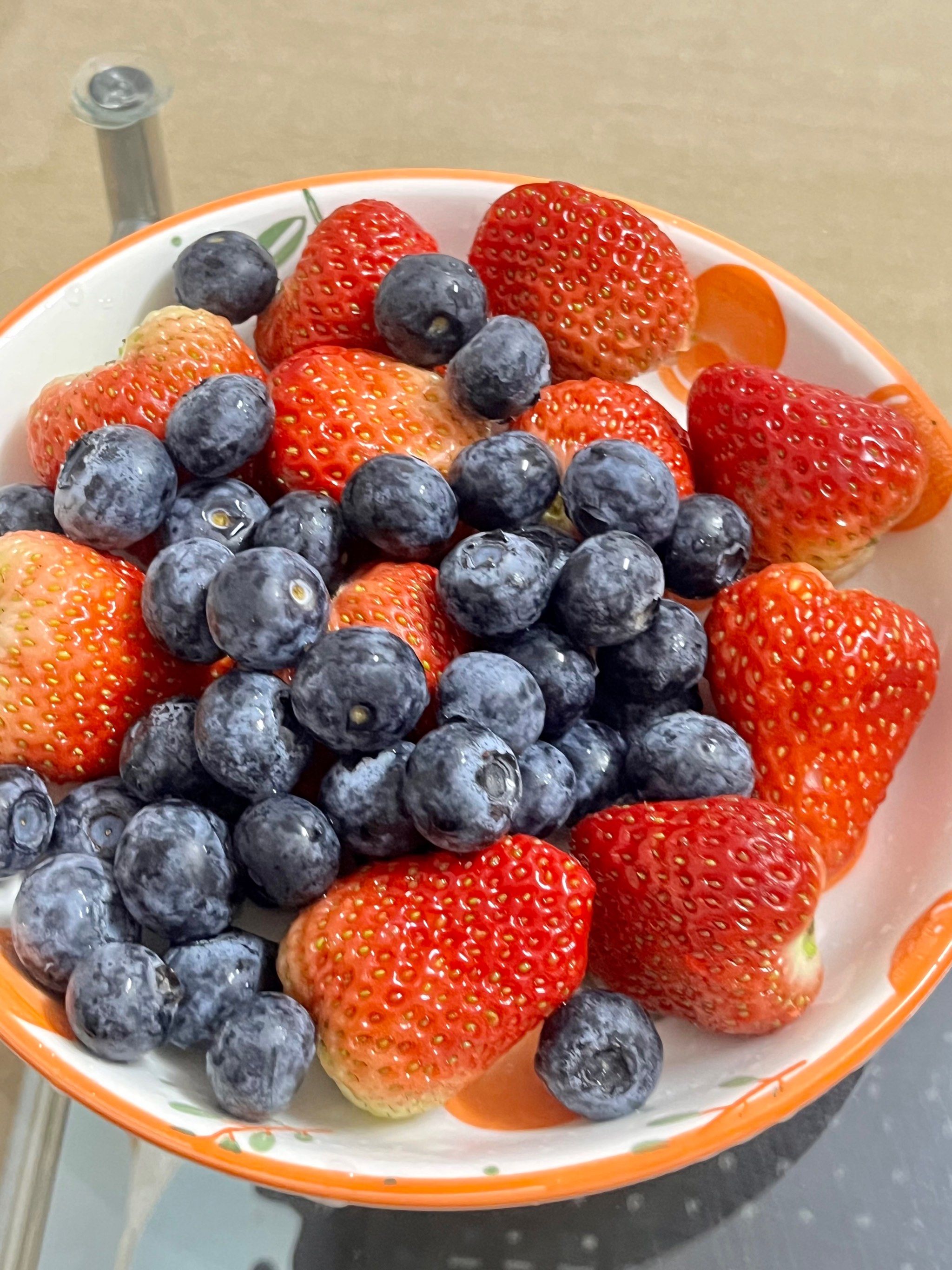水果拼盘:今日鲜果满满
