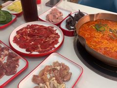 -毛辣果·贵州红酸汤牛肉火锅(西单店)