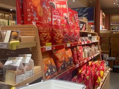 -良品铺子(白云新世界店)