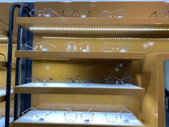 -罗伯特眼镜·蔡司官方授权(罗湖国贸店)